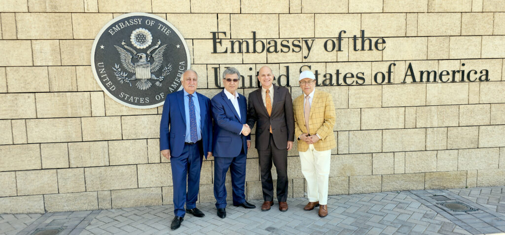Посол США в Узбекистане Джонатан Хеник принял делегацию Конгресса бухарских евреев США и Канады