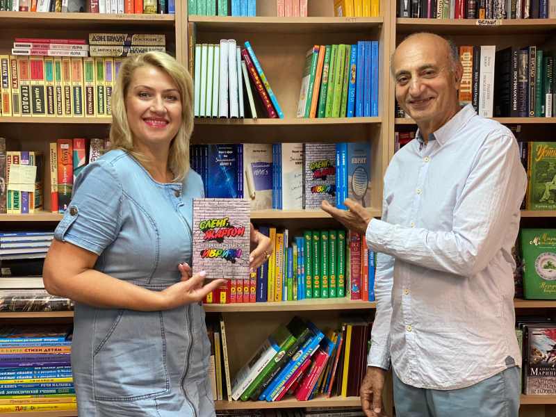 ЮРИЙ МООР-МУРАДОВ: бухарскооеврейская КУЛЬТУРА –ЭТО РОССЫПЬ АЛМАЗОВ