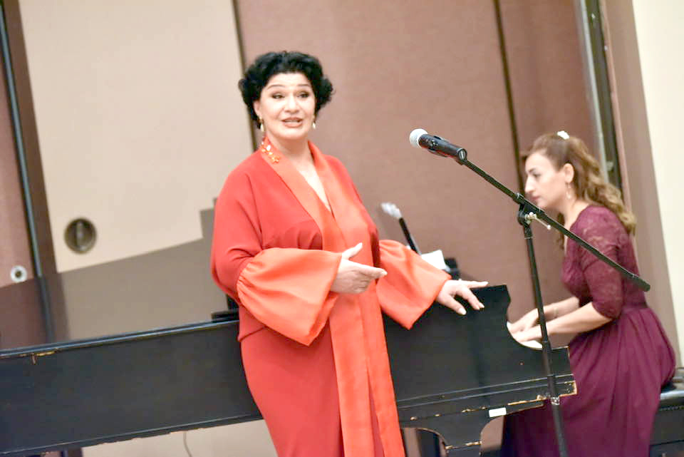 Расцветай под солнцем, Грузия моя!