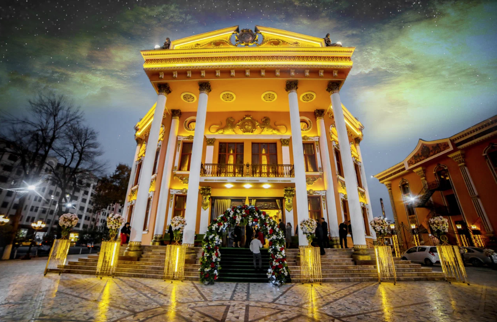 Хуш келибсиз, азиз Эльмира вa Джасмина Джафаровлар!