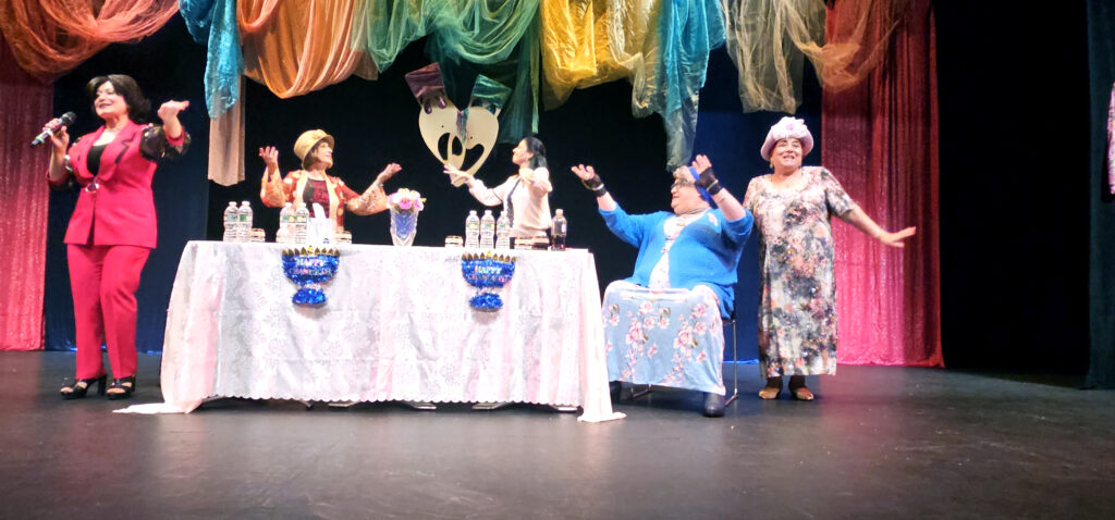 ЕЕ ВЕЛИЧЕСТВО ОЧАМО!