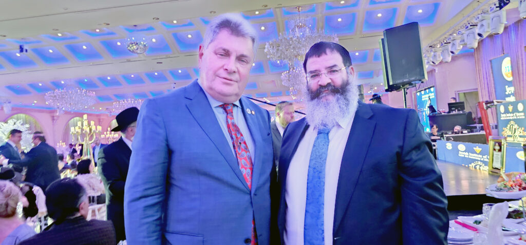 Ханукальный свет и боль за Израиль