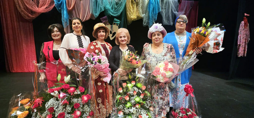 ЕЕ ВЕЛИЧЕСТВО ОЧАМО!