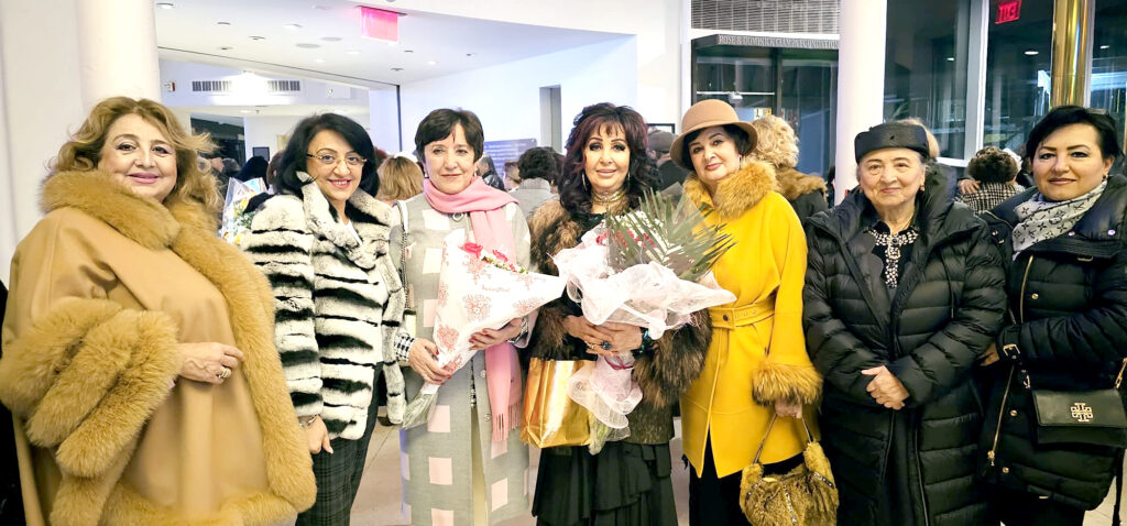 ЕЕ ВЕЛИЧЕСТВО ОЧАМО!