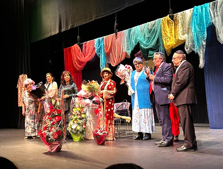 ЕЕ ВЕЛИЧЕСТВО ОЧАМО!