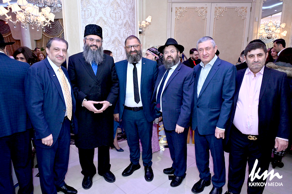 Ханукальный свет и боль за Израиль