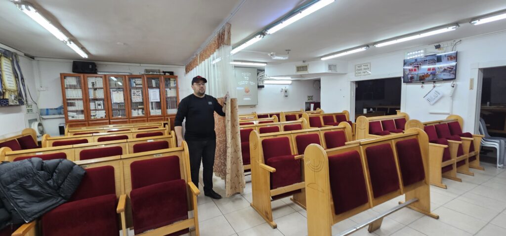 Синагога в Холоне: стройка в разгаре