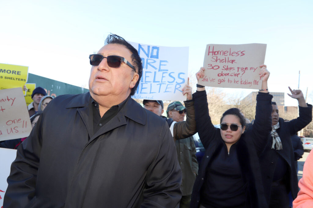 Жители Рего-парк против