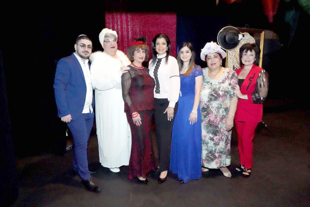 УСПЕХ СПЕКТАКЛЯ "ЕЁ ВЕЛИЧЕСТВО, ОЧАМО!"