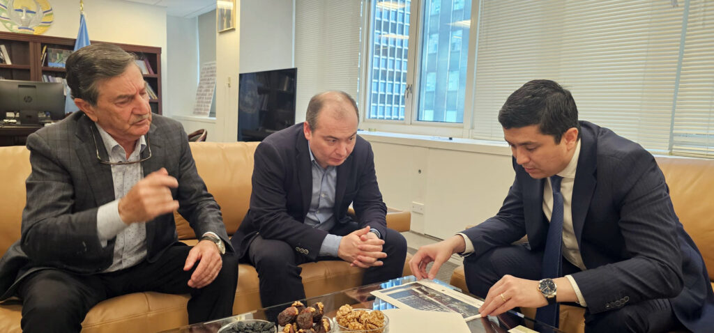 Встреча в генеральном консульстве Узбекистана в Нью-Йорке