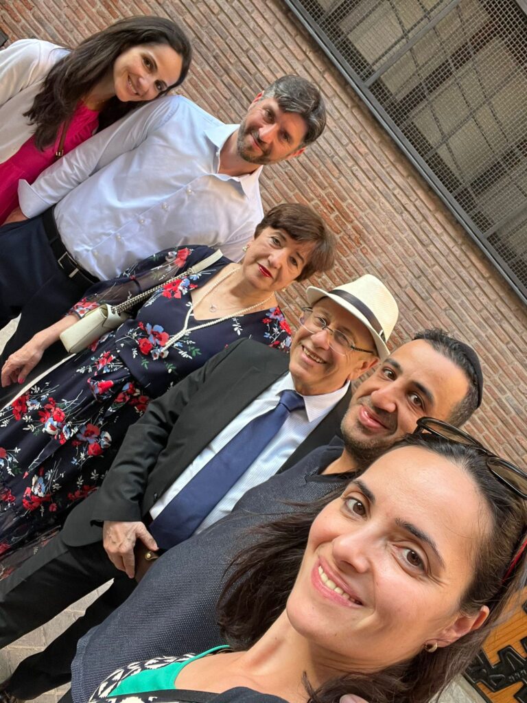 И крылья эту свадьбу вдаль несли