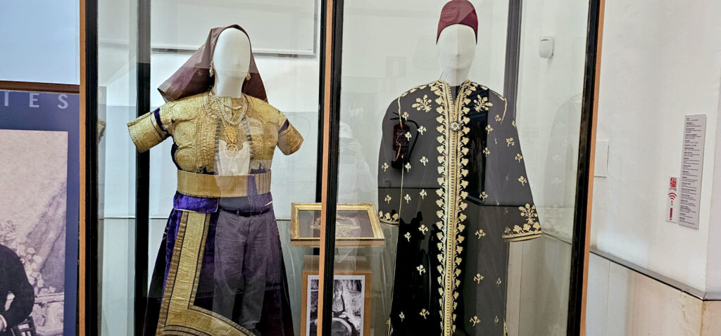 И крылья эту свадьбу вдаль несли