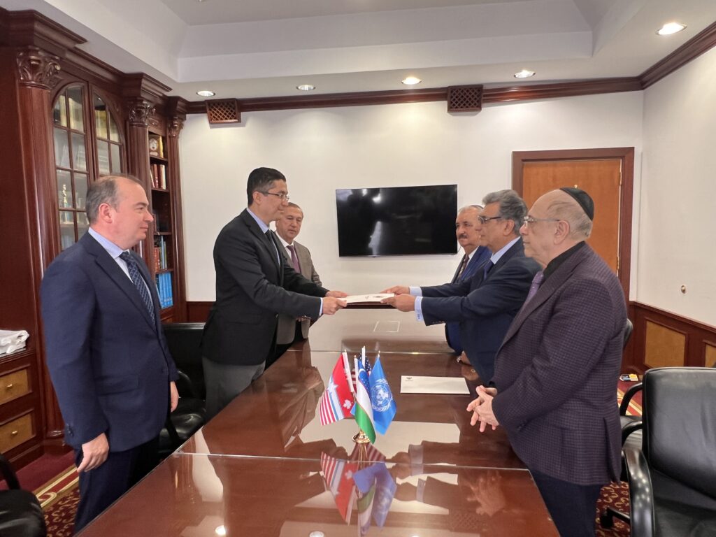 Борис Кандов получил благодарственное письмо от президента Узбекистана