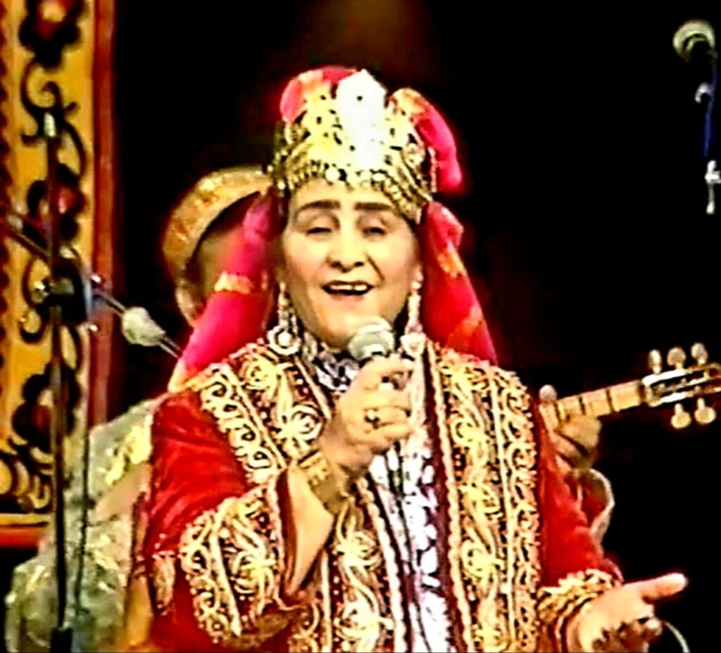 Бозёфти нодиру ягонаю нотакрори санъати булбули Шашмақом Барно Исҳоқоваю давомдиҳандагони ӯ!