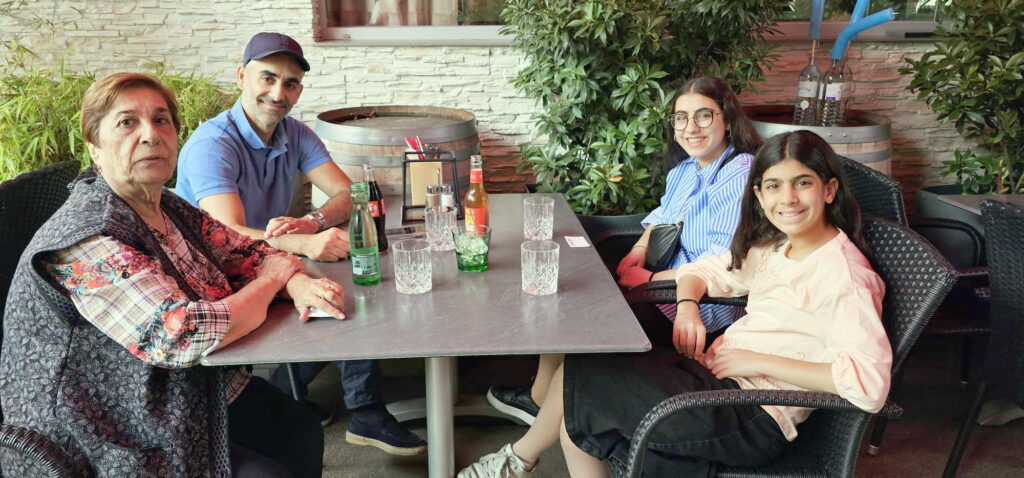 Трапеза и именины на "Острове мацы"