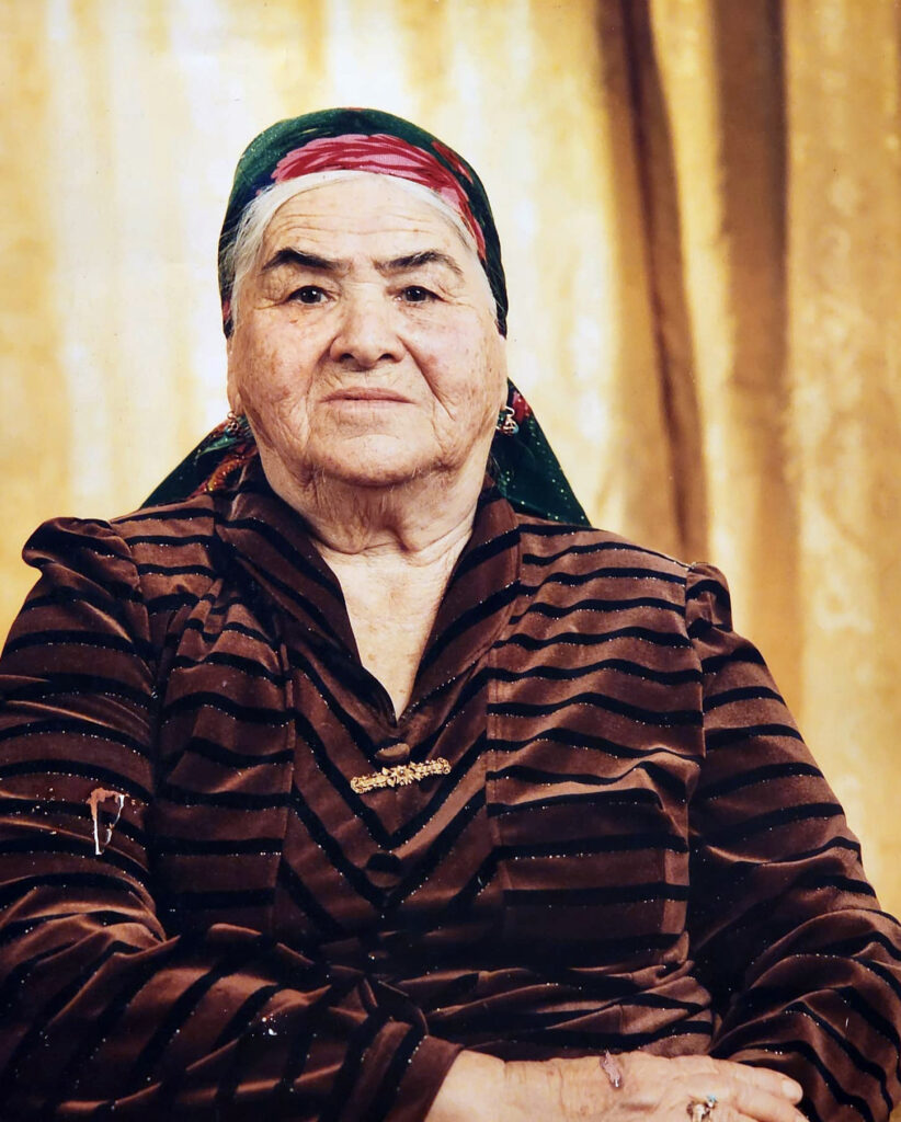 В память о родителях филантропа