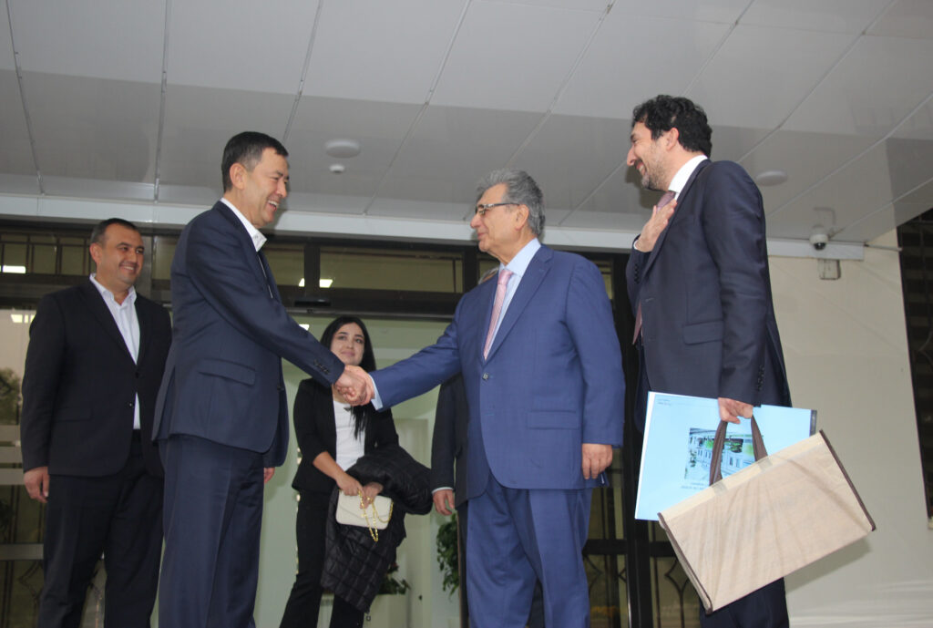 Узбекистан: Выборы в Олий Мажлис