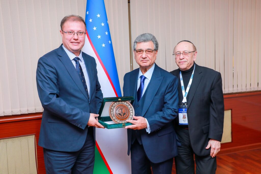 ВСТРЕЧА В ОБЩЕСТВЕ ДРУЖБЫ НАРОДОВ