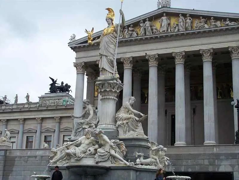 Давид Пинхасов – наш человек в австрийском парламенте