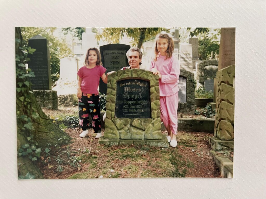 80 YEARS AFTER AUSCHWITZ: NYC Honors Holocaust Remembrance Day Amid Rising Concerns