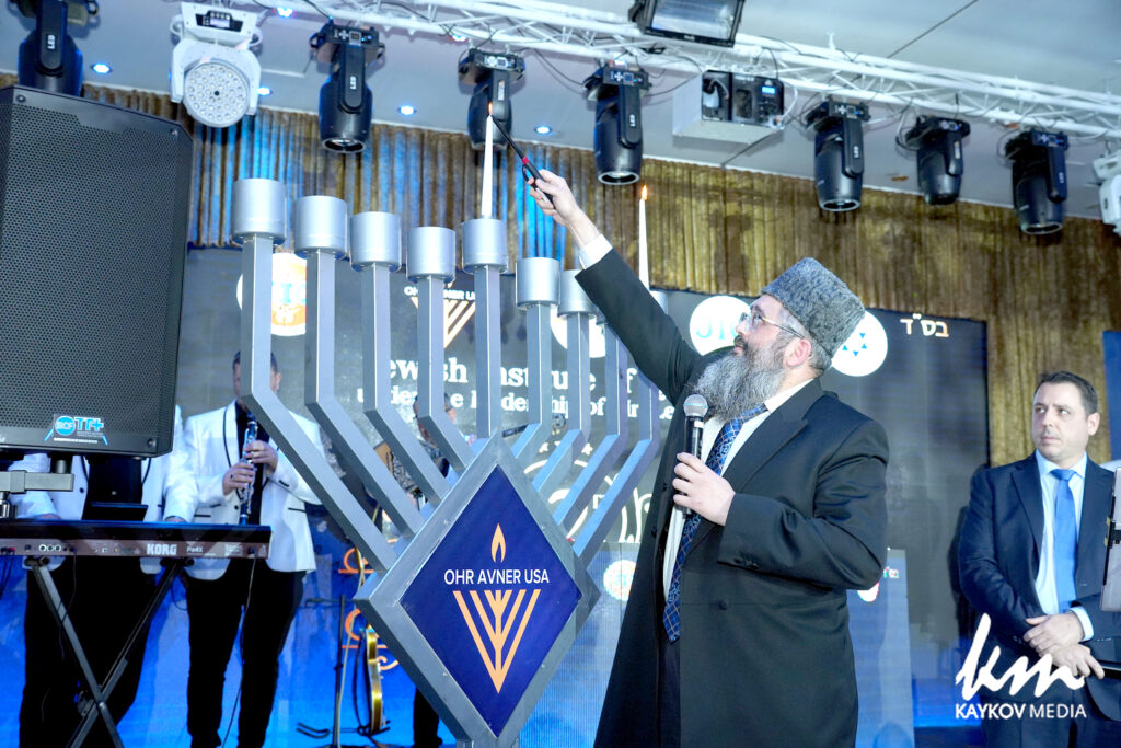 Jewish Education and Upbringing: The Cornerstone of a Thriving Community