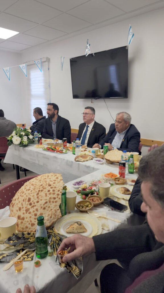 Гидеон саар посетил Культурный центр бухарских евреев в Димоне