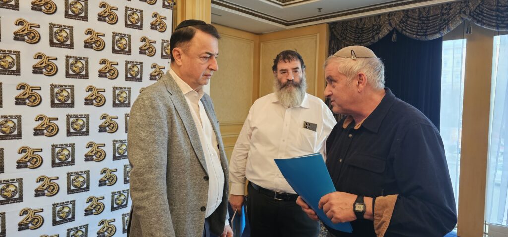 СКОЛЬКО НАС НА САМОМ ДЕЛЕ?