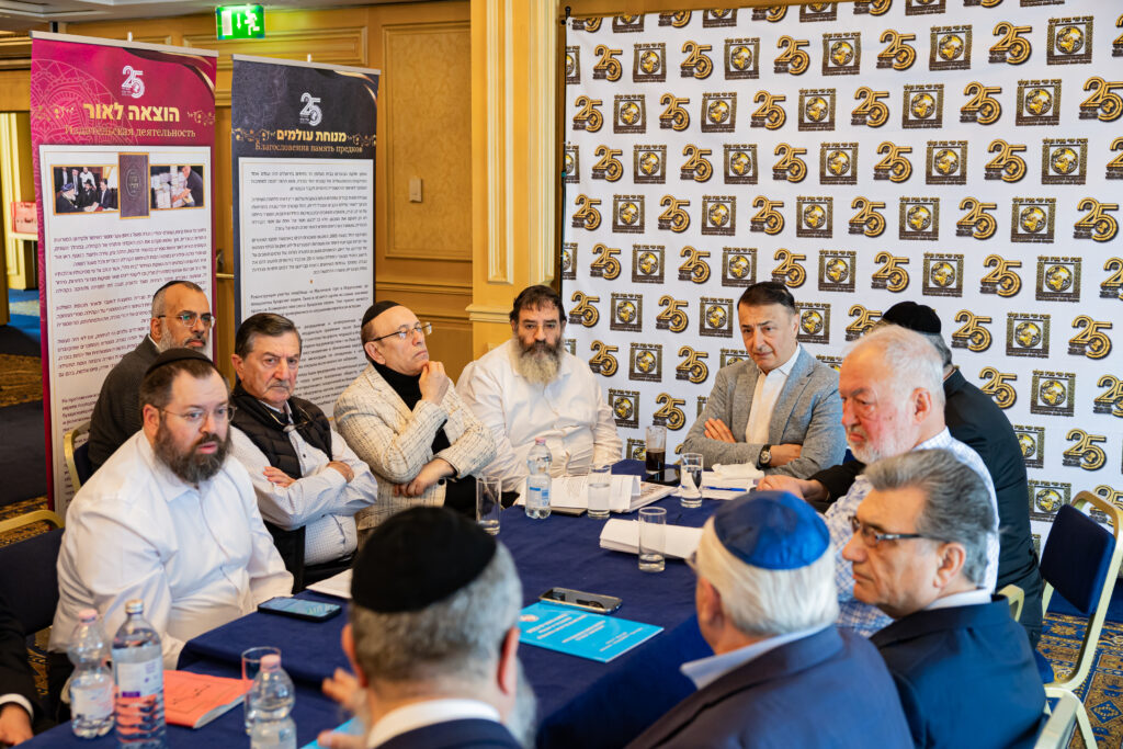 СКОЛЬКО НАС НА САМОМ ДЕЛЕ?