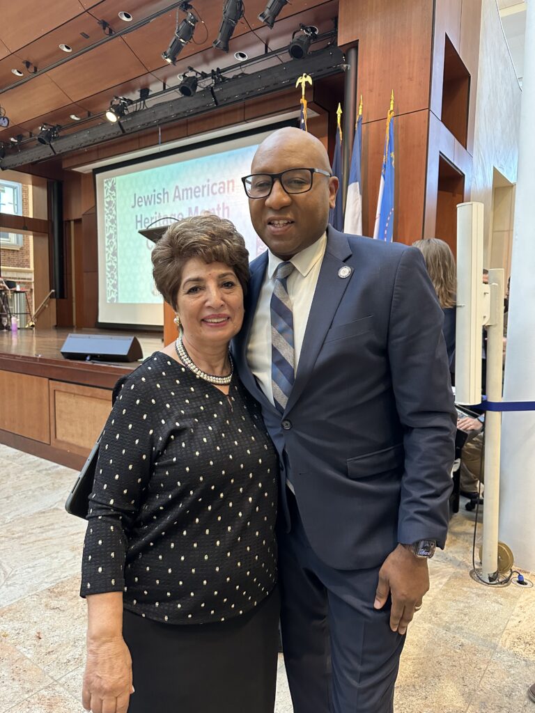 Донован Ричардс: ВАМ ЕСТЬ ЧТО ПОКАЗАТЬ АМЕРИКЕ И ЧЕМ ГОРДИТЬСЯ