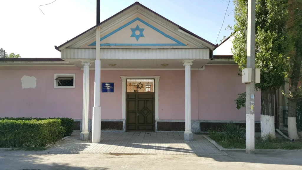 День памяти и почестей