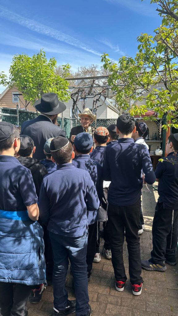 Rites of Spring: A Jewish Tradition Blossoms in Rego Park