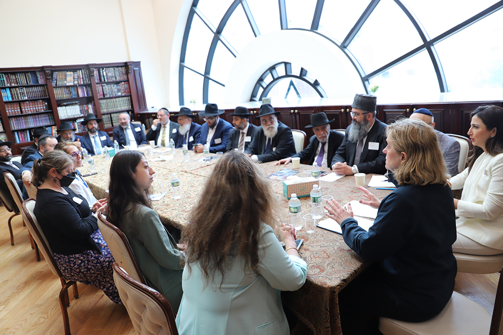 Круглый стол раввинов общины
