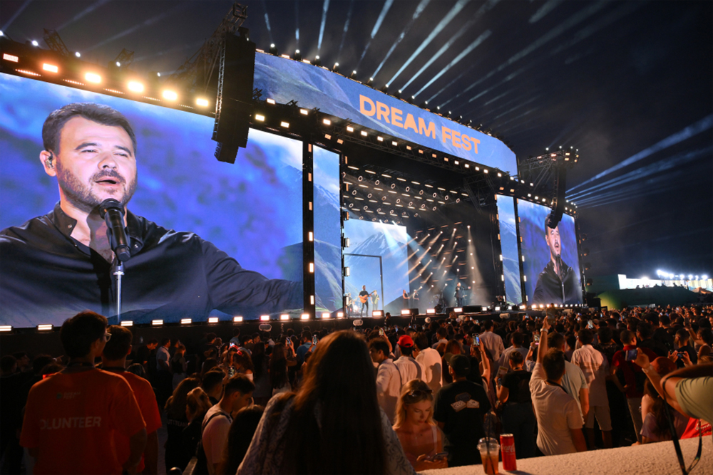 Юхан Бенджамин: "Я – человек планеты"