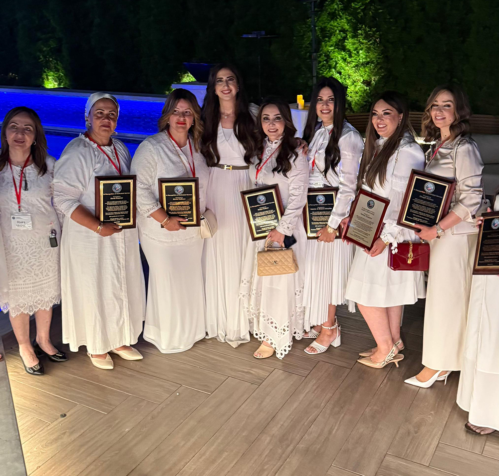 Белые платья в Ту бе Ав