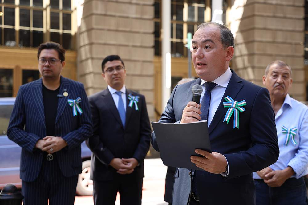 День Независимости узбекистана в америке