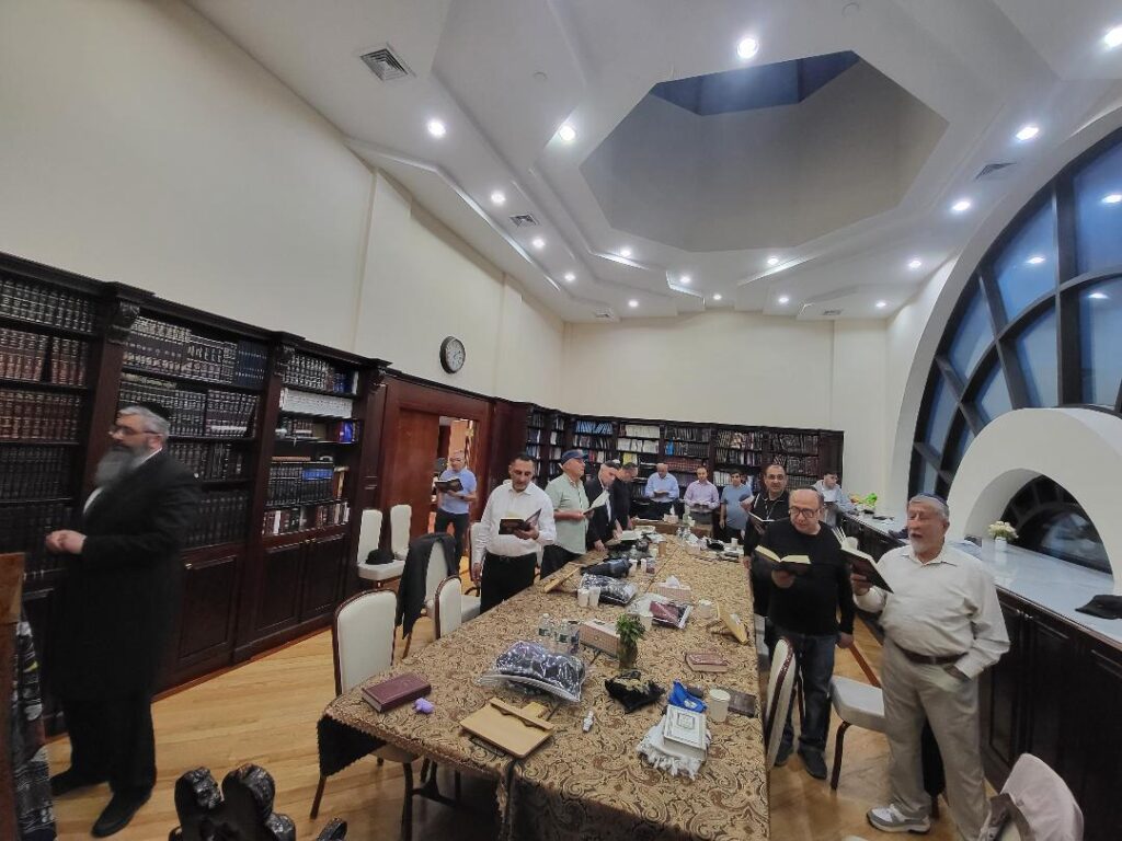 ДУХОВНАЯ ЖИЗНЬ ГЛАВНОЙ СИНАГОГИ КАНЕСОИ КАЛОН