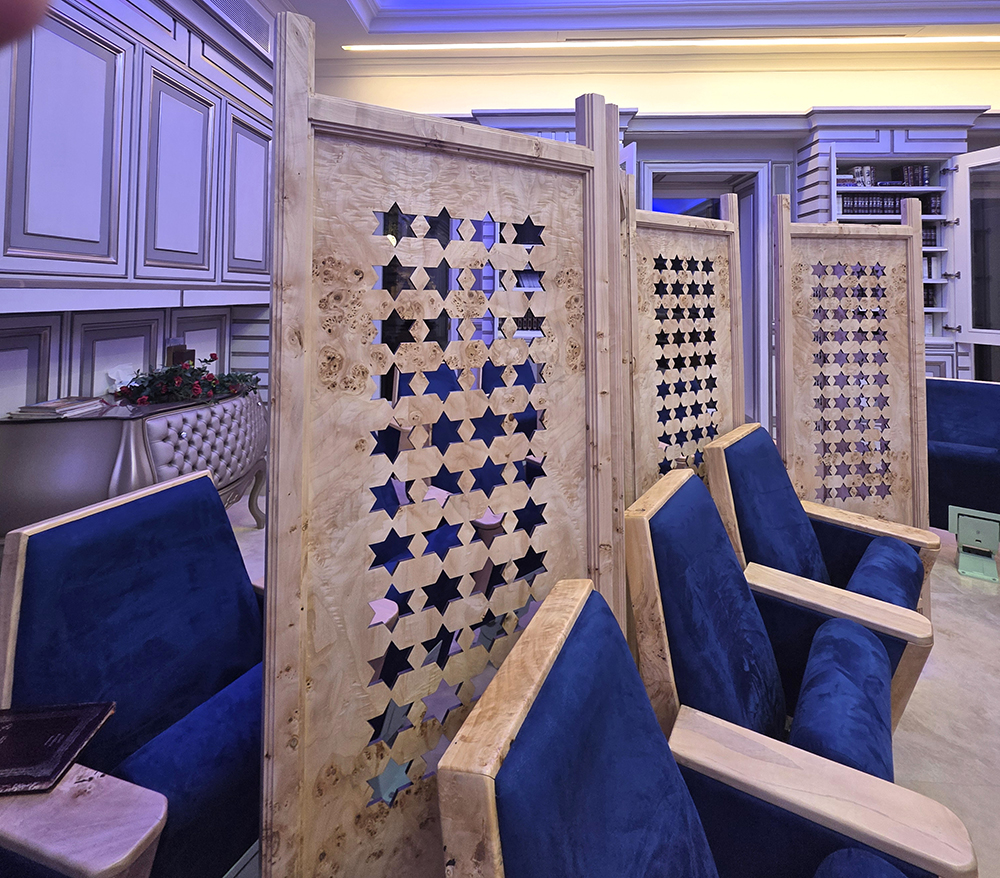 Synagogue in Savyon: Lessons from Lev Leviev