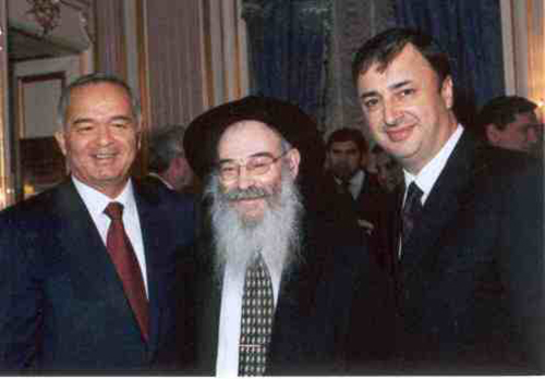 Lev Leviev Celebrates Sukkotin Samarkand for the First Time
