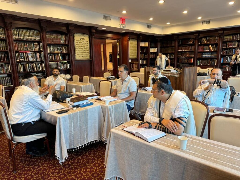 ДУХОВНАЯ ЖИЗНЬ ГЛАВНОЙ СИНАГОГИ КАНЕСОИ КАЛОН