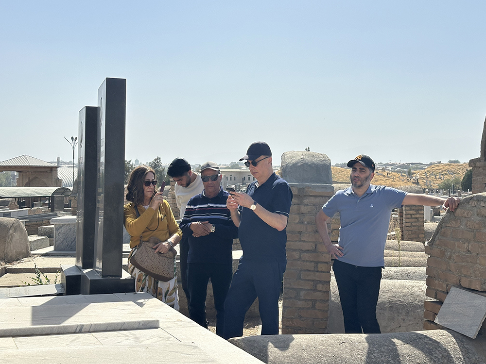 Леви Леваев впервые проводит Суккот в Самарканде