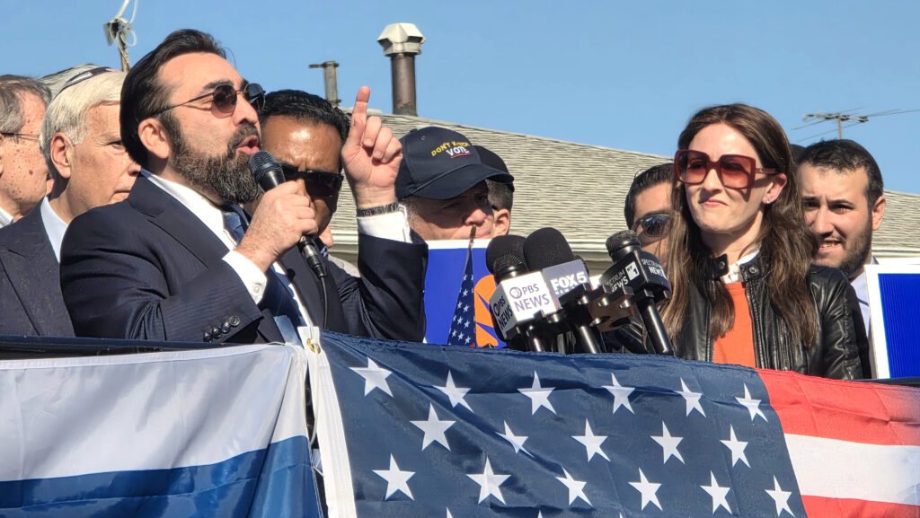Cuomo rallies for israel