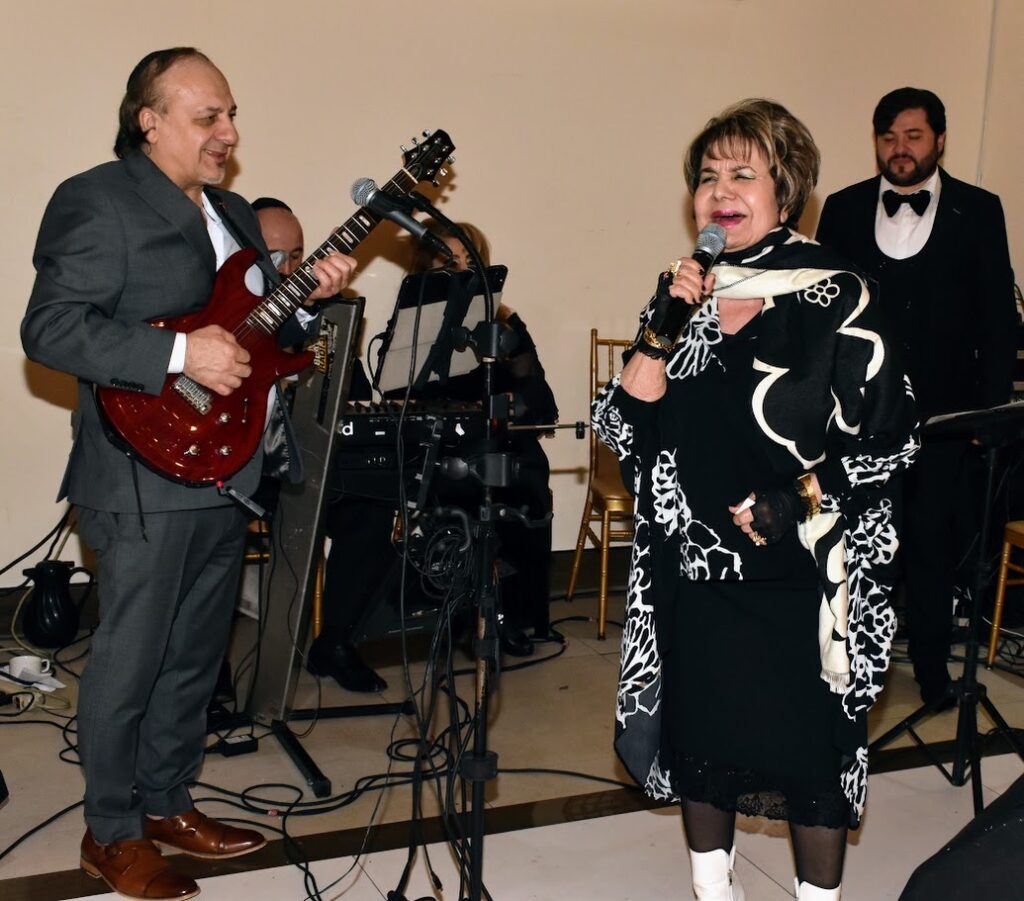 World of Women Immigrants: 30 лет света, доброты и женской силы