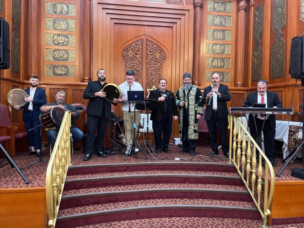 ДУХОВНАЯ ЖИЗНЬ ГЛАВНОЙ СИНАГОГИ КАНЕСОИ КАЛОН