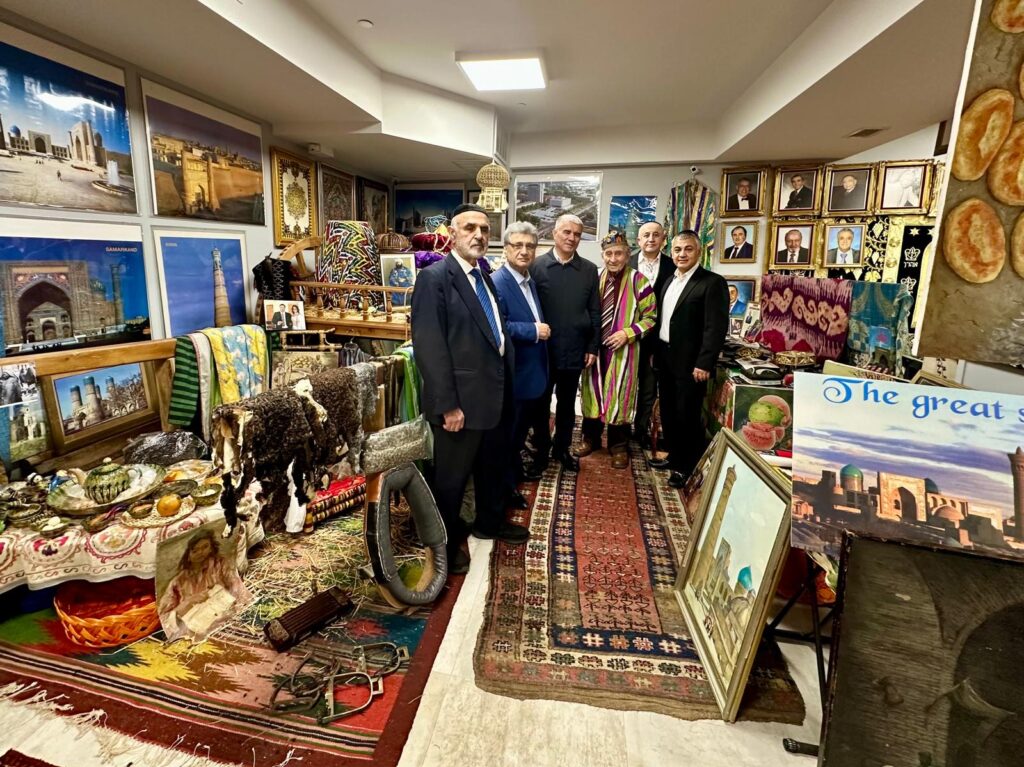 Губернатор Бухарской области Ботыр Зарипов – гость нашей общины