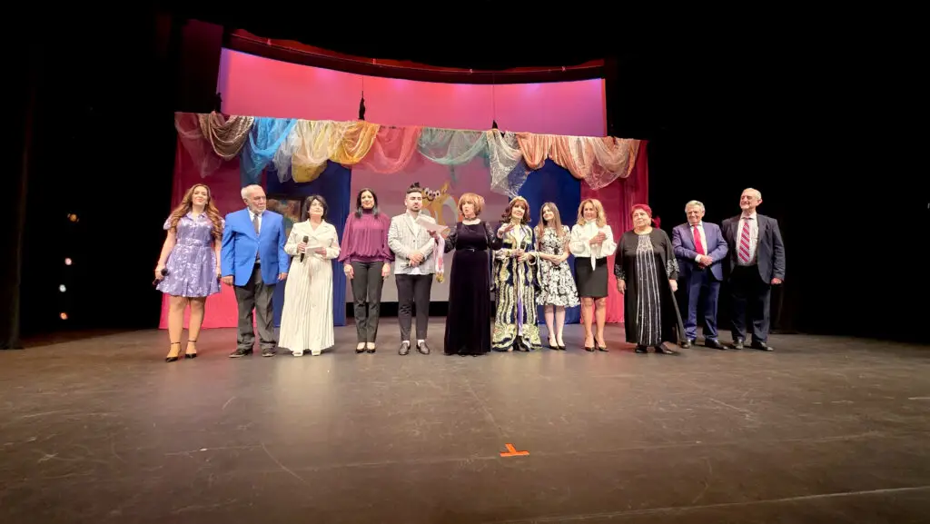 Любовь и смех, восторг и вдохновение!