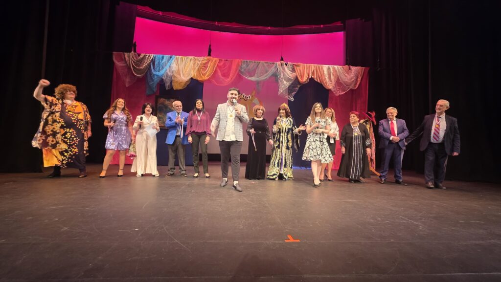 Любовь и смех, восторг и вдохновение!