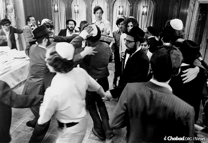 Хиппи, бомбы и хасидская музыка