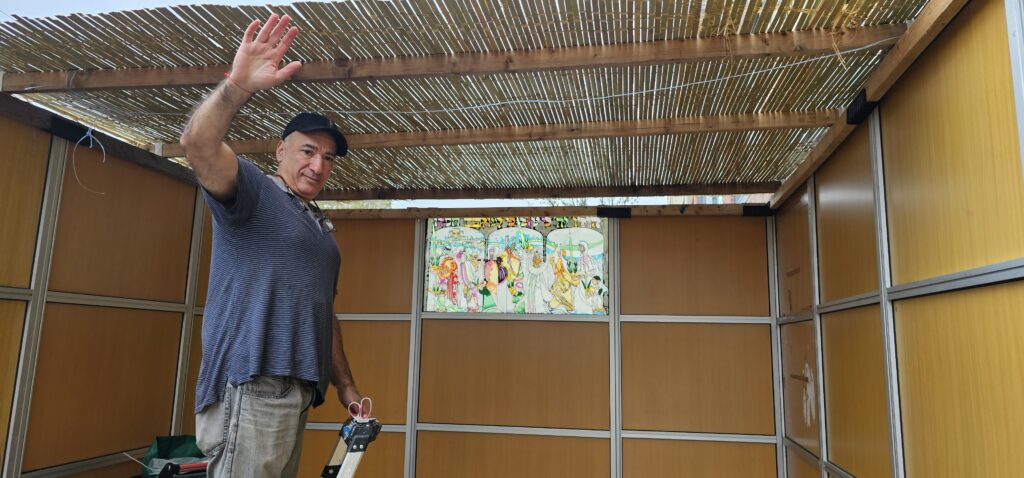 СТРОИМ И РАДУЕМСЯ