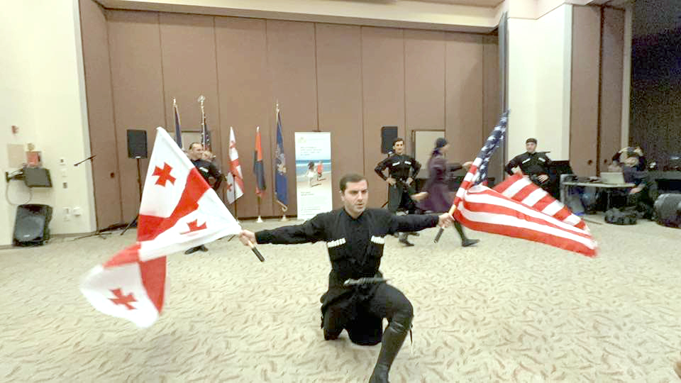 Расцветай под солнцем, Грузия моя!