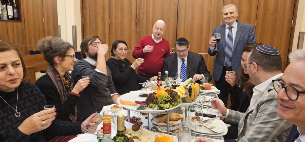 ЛАНЧ ДРУЖБЫ ЛАНЧ ДРУЖБЫ